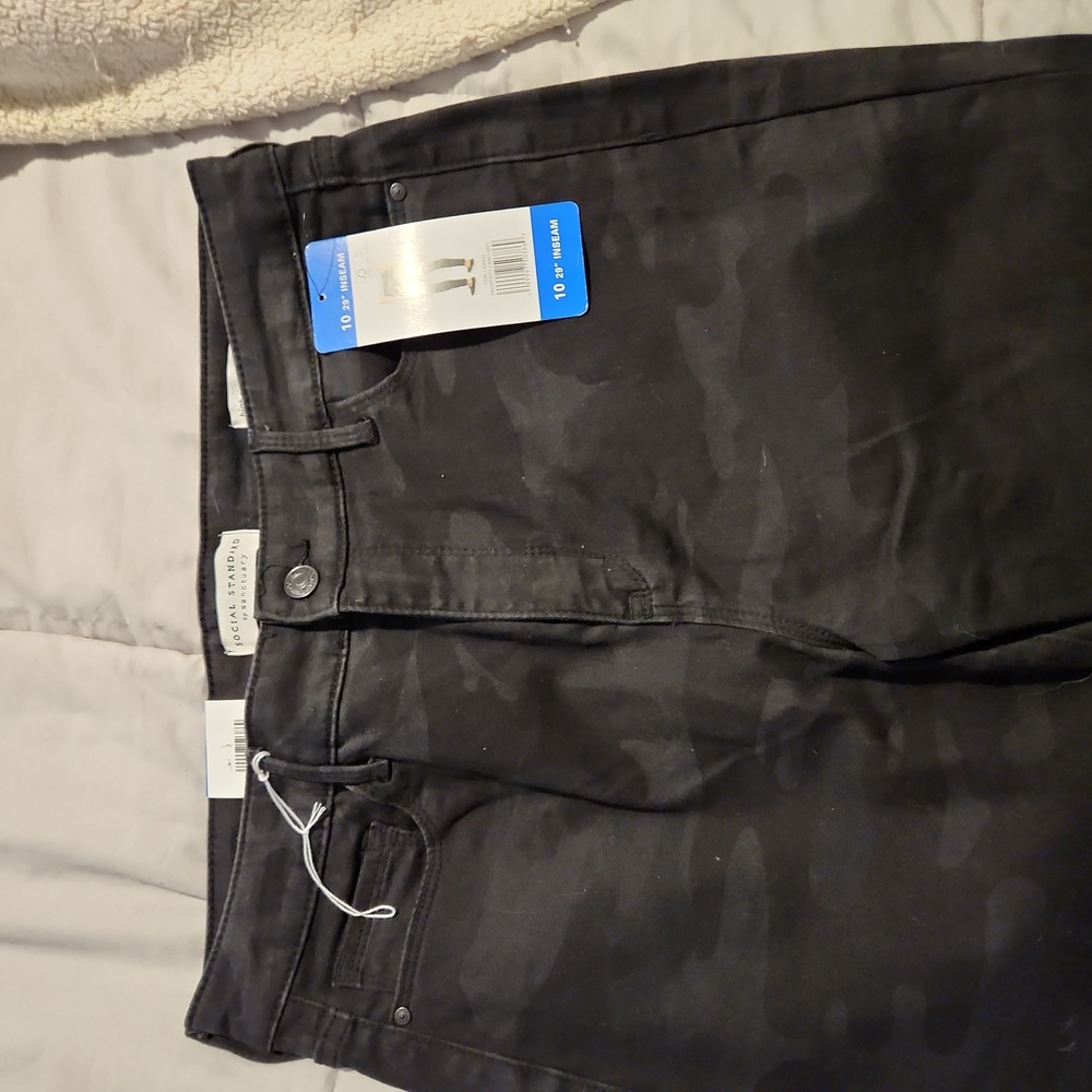 Jeans - Picture 6 of 7